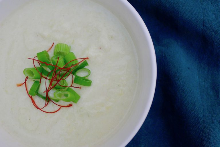 Vichyssoise Soep Van Knolselderij Con Serveert