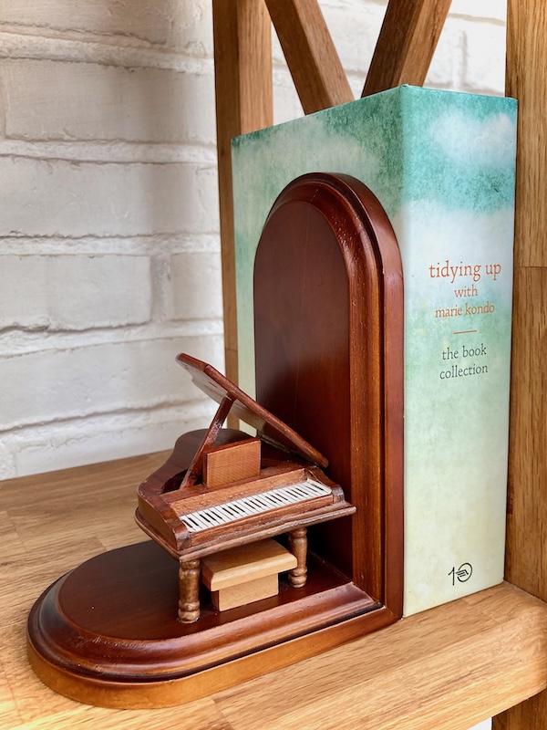 Boekenstandaard piano